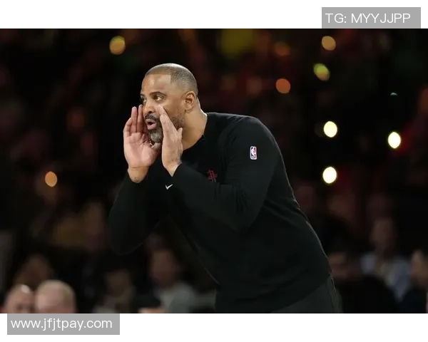 18赛季火箭与勇士三场常规赛精彩对决回顾与分析